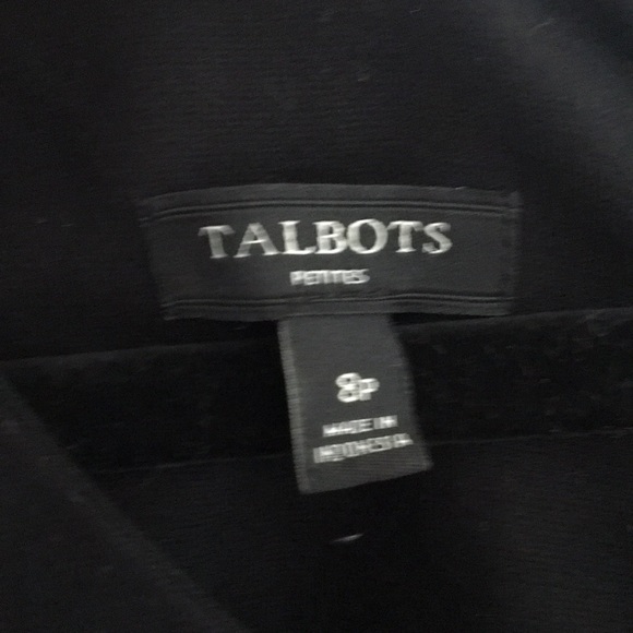 Dress - Picture 2 of 4